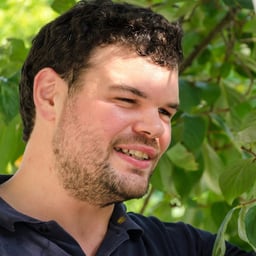 Davide Ceccon profile photo.